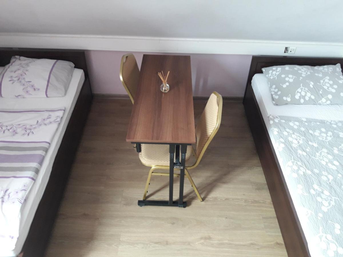 Hostel Palacyk Bydgoszcz Ngoại thất bức ảnh